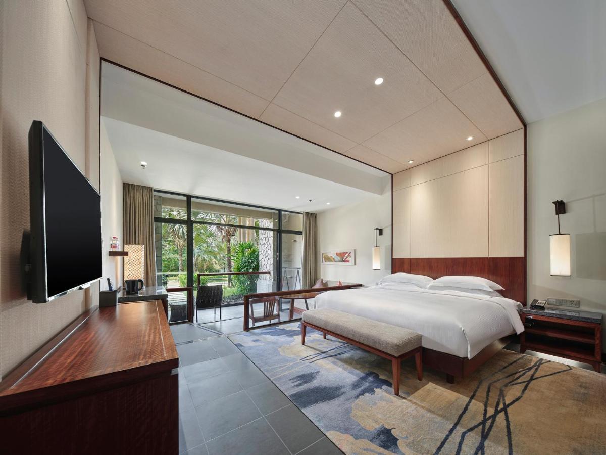 Hilton Sanya Yalong Bay Resort & Spa Exterior foto